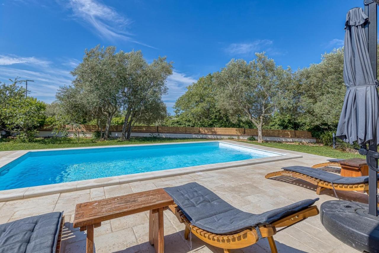 Villa Agatta With Private Pool Smoljanci エクステリア 写真